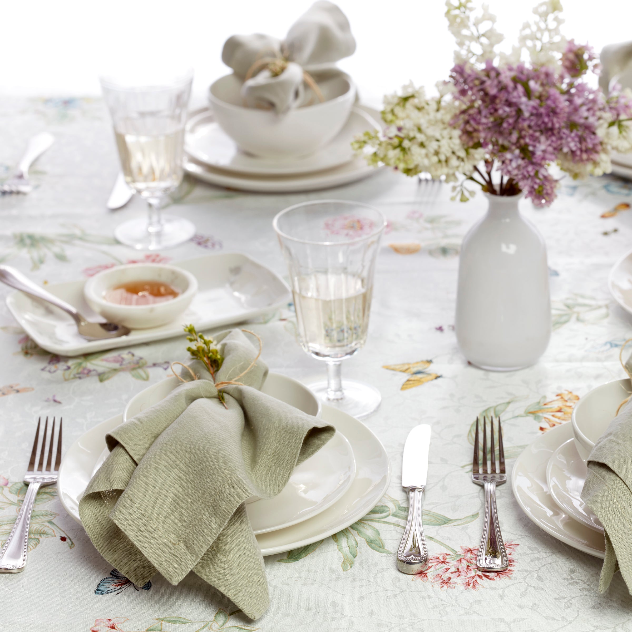 "Bay Colors 12-Piece Dinnerware Set, White"